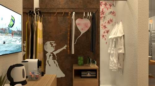Arredamento con doccia a vista