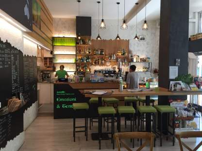 progetto Banco bar milano in rovere e metallo