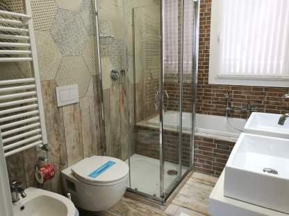 Progetto bagno vintage con vasca e doccia